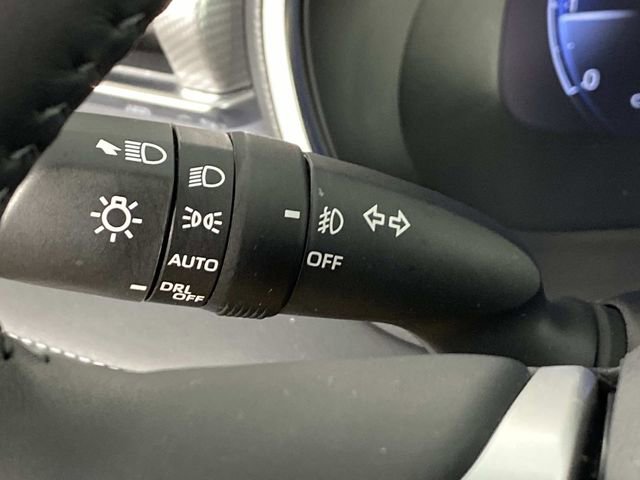 Used 2025 Toyota Highlander Platinum AWD/4WD image 18