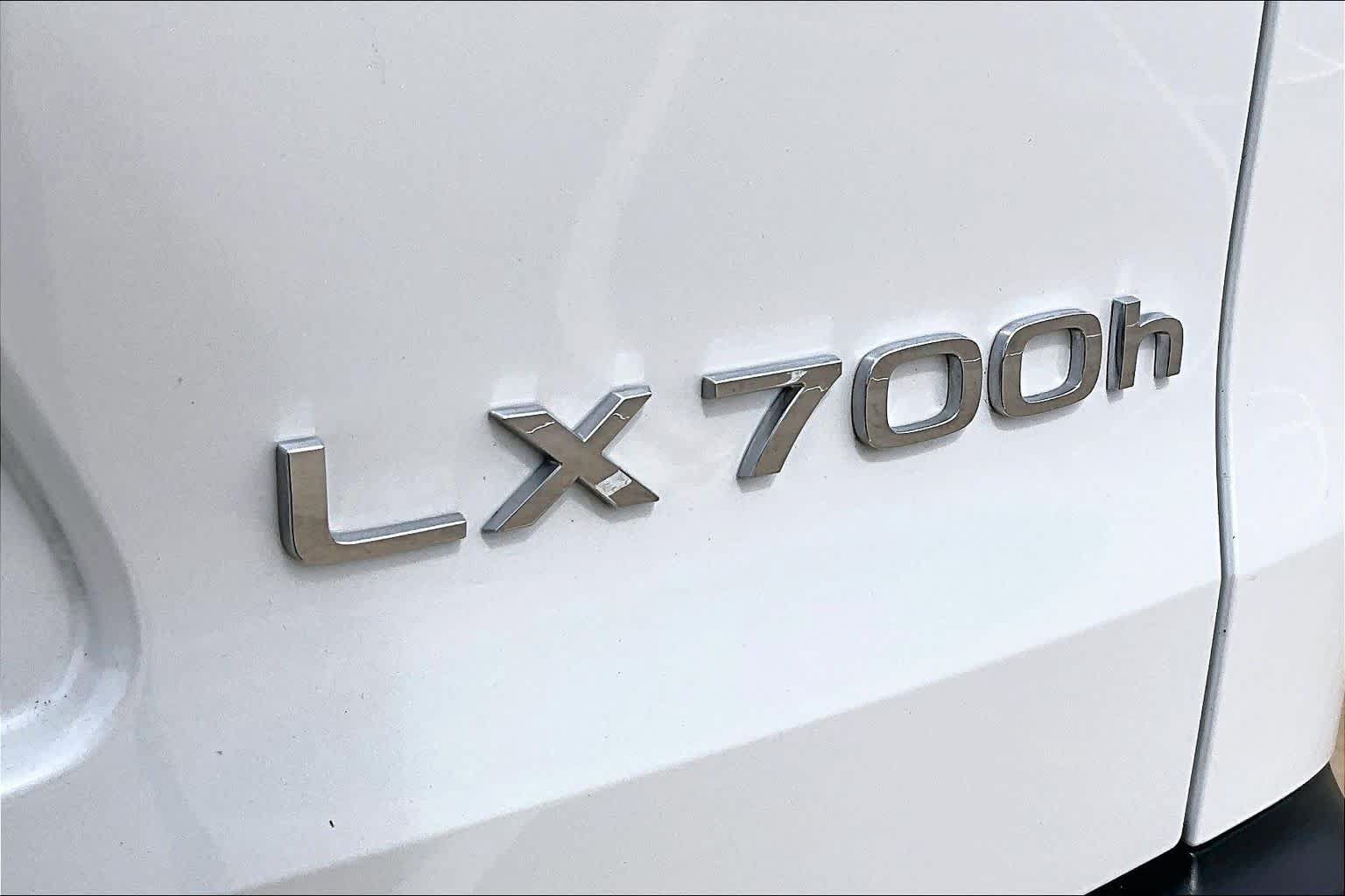 Certified 2025 Lexus LX 700h Luxury w/ Appearance Package AWD/4WD image 10