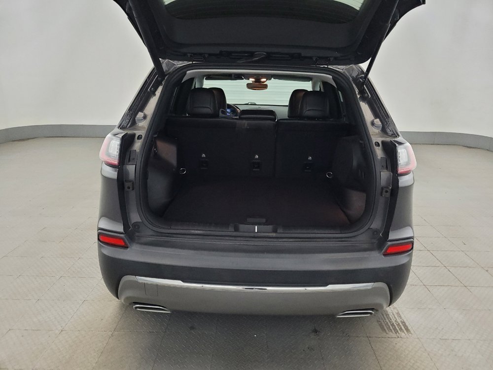 Used 2022 Jeep Cherokee Limited AWD/4WD image 29