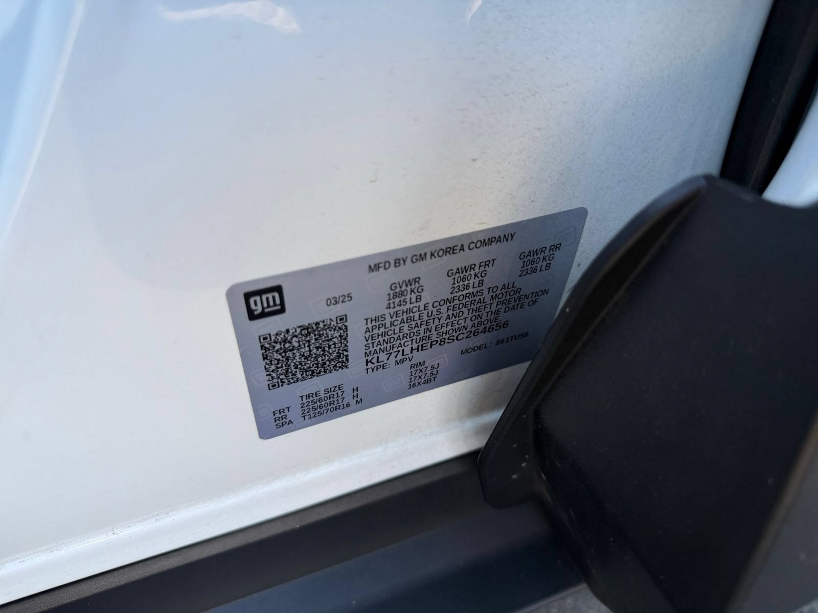 Used 2025 Chevrolet Trax LT FWD image 27