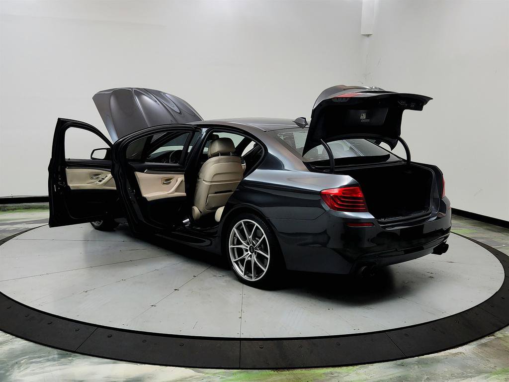 Used 2014 BMW 550i xDrive Sedan AWD/4WD image 12