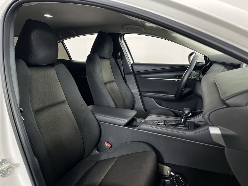 Used 2020 MAZDA MAZDA3 Sedan FWD image 24