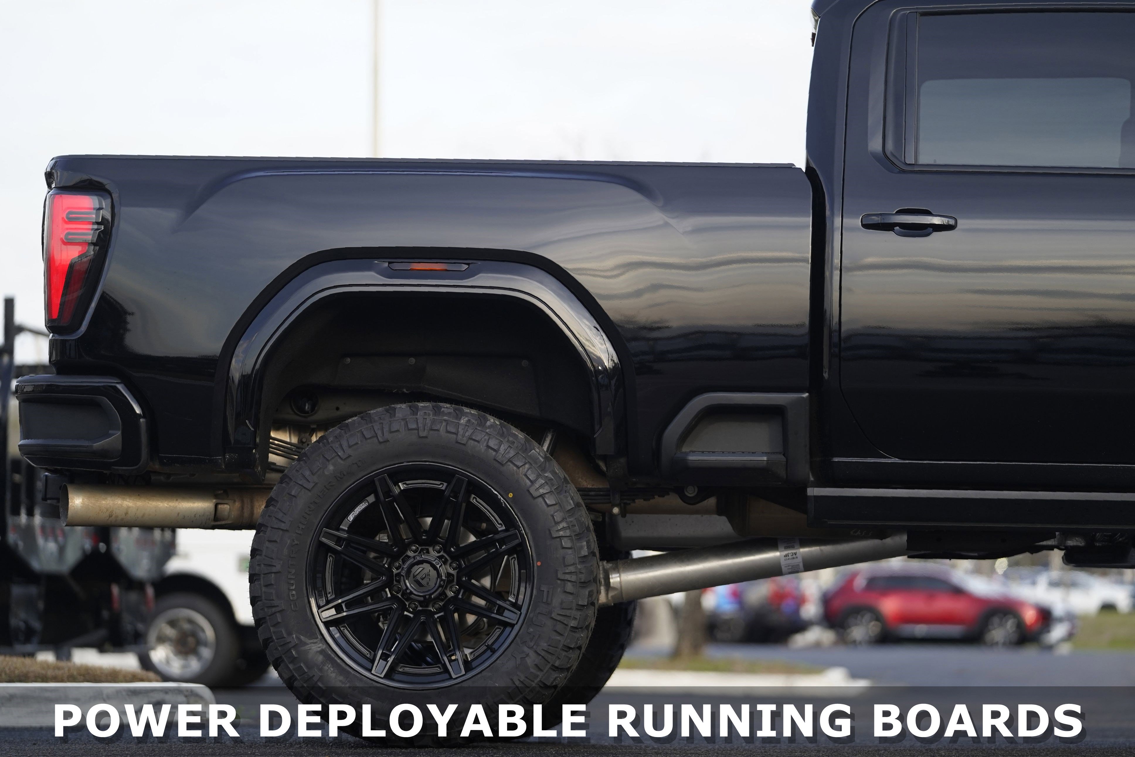 Used 2025 GMC Sierra 2500 AT4X image 6