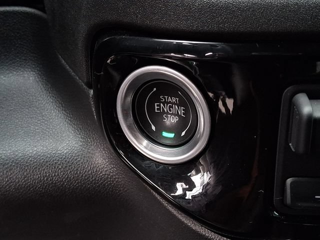 Used 2023 Chevrolet Silverado 1500 ZR2 AWD/4WD image 20
