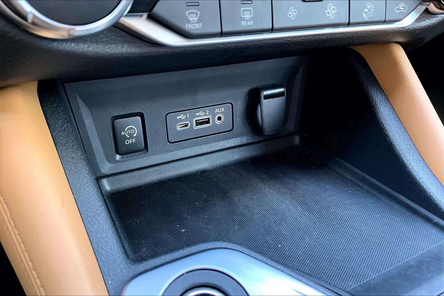 Certified 2024 Nissan Sentra SV w/ SV Premium Package FWD image 32