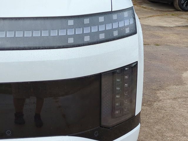 New 2026 Hyundai Ioniq 9 Limited w/ Tow & Go Package image 10