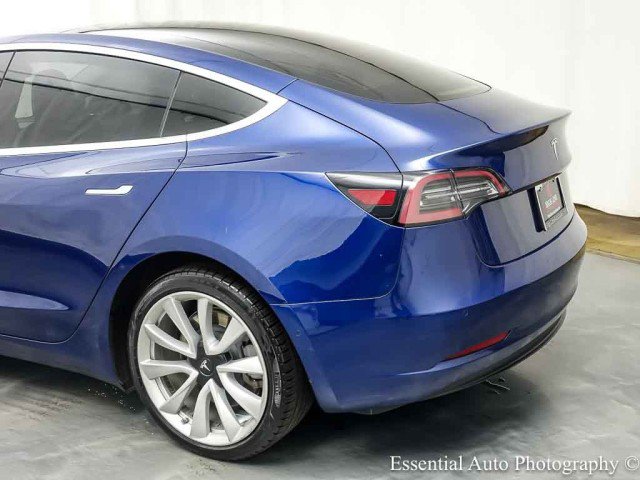 Used 2019 Tesla Model 3 Standard Range Plus RWD image 9