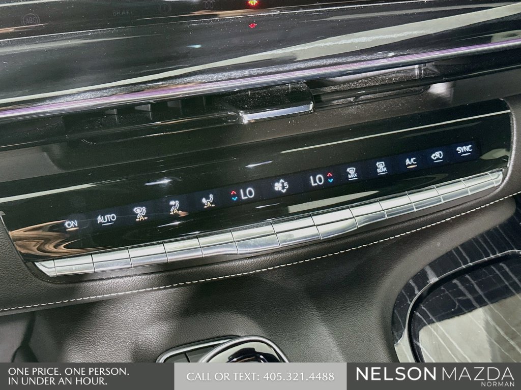 Used 2023 Cadillac Escalade Sport AWD/4WD image 18