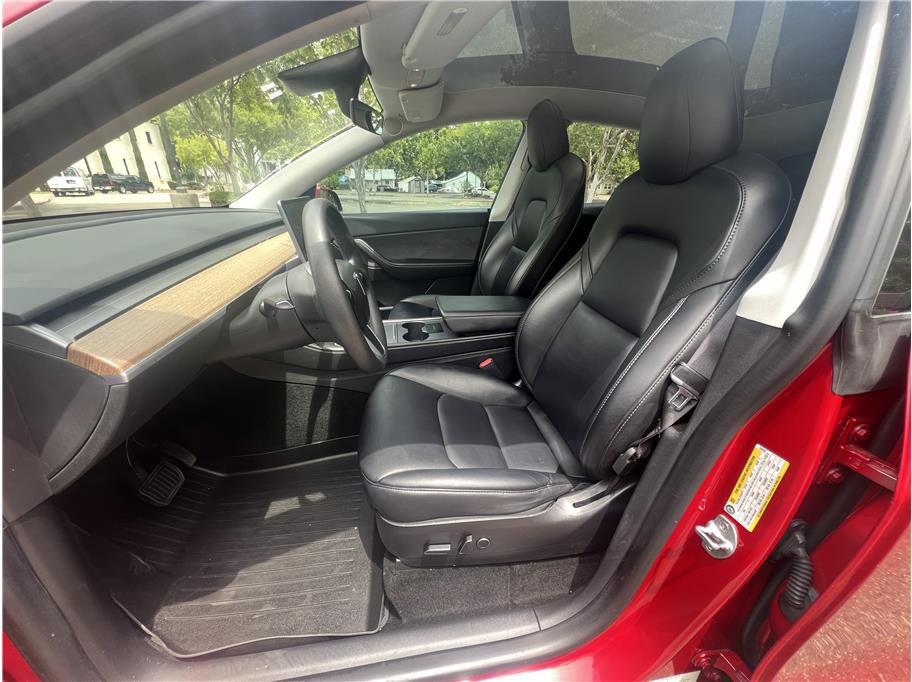Used 2021 Tesla Model Y Long Range AWD/4WD image 14