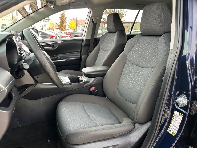 Certified 2025 Toyota RAV4 XLE AWD/4WD image 9