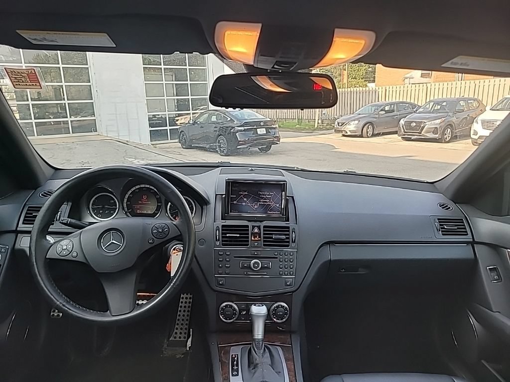 Used 2009 Mercedes-Benz C 300 Sedan image 14