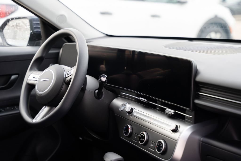 New 2026 Hyundai Kona SE image 11