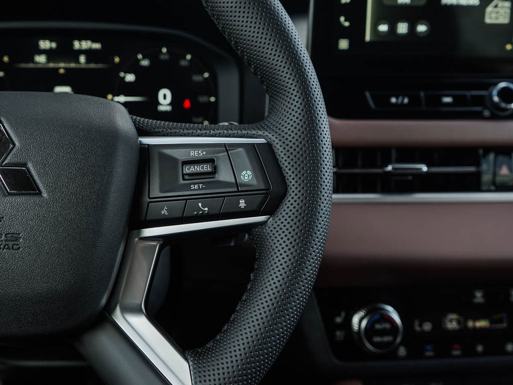 New 2026 Mitsubishi Outlander SEL AWD/4WD image 22