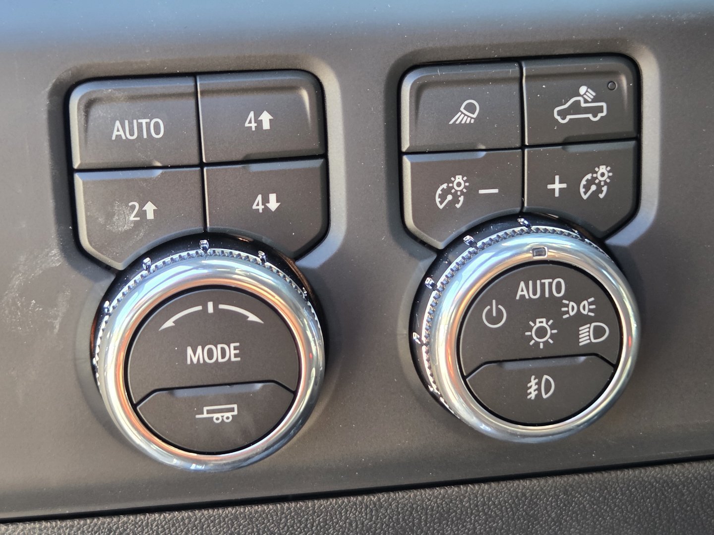 New 2026 GMC Sierra 1500 AT4 w/ AT4 Premium Package AWD/4WD image 32