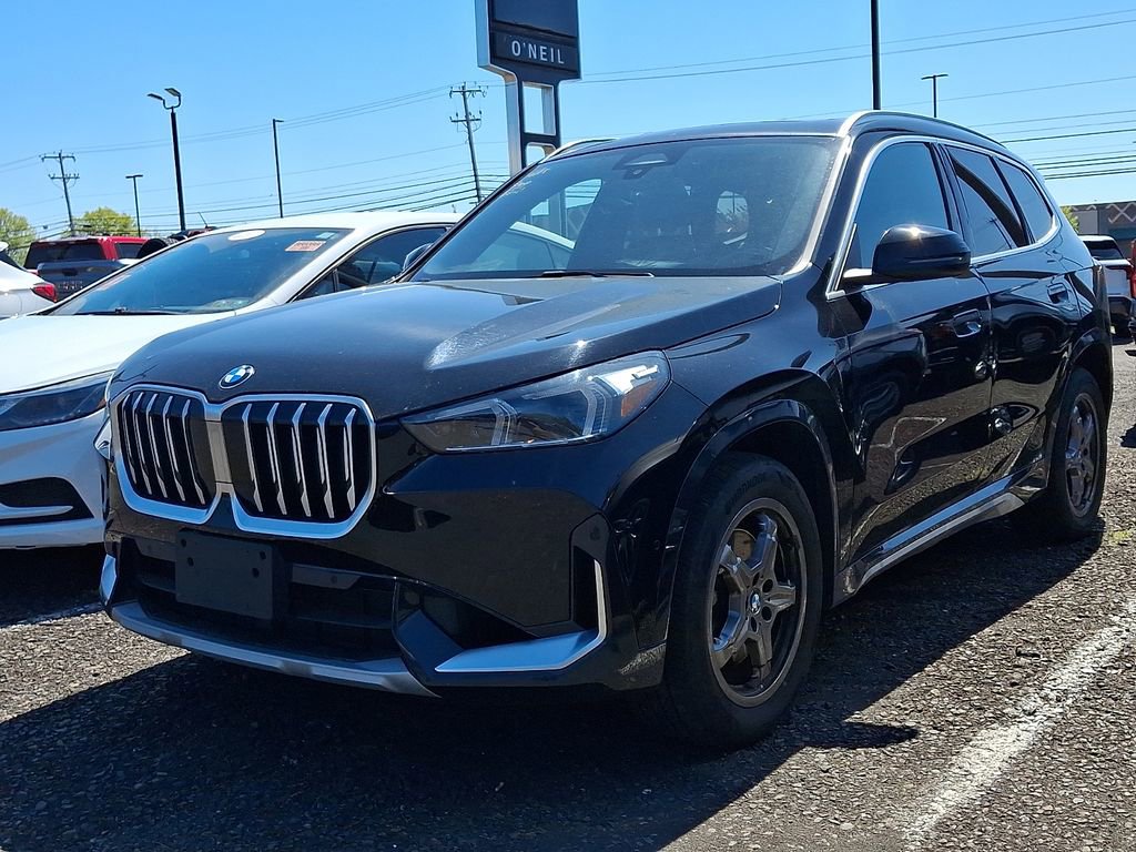 Used 2025 BMW X1 xDrive28i AWD/4WD image 2