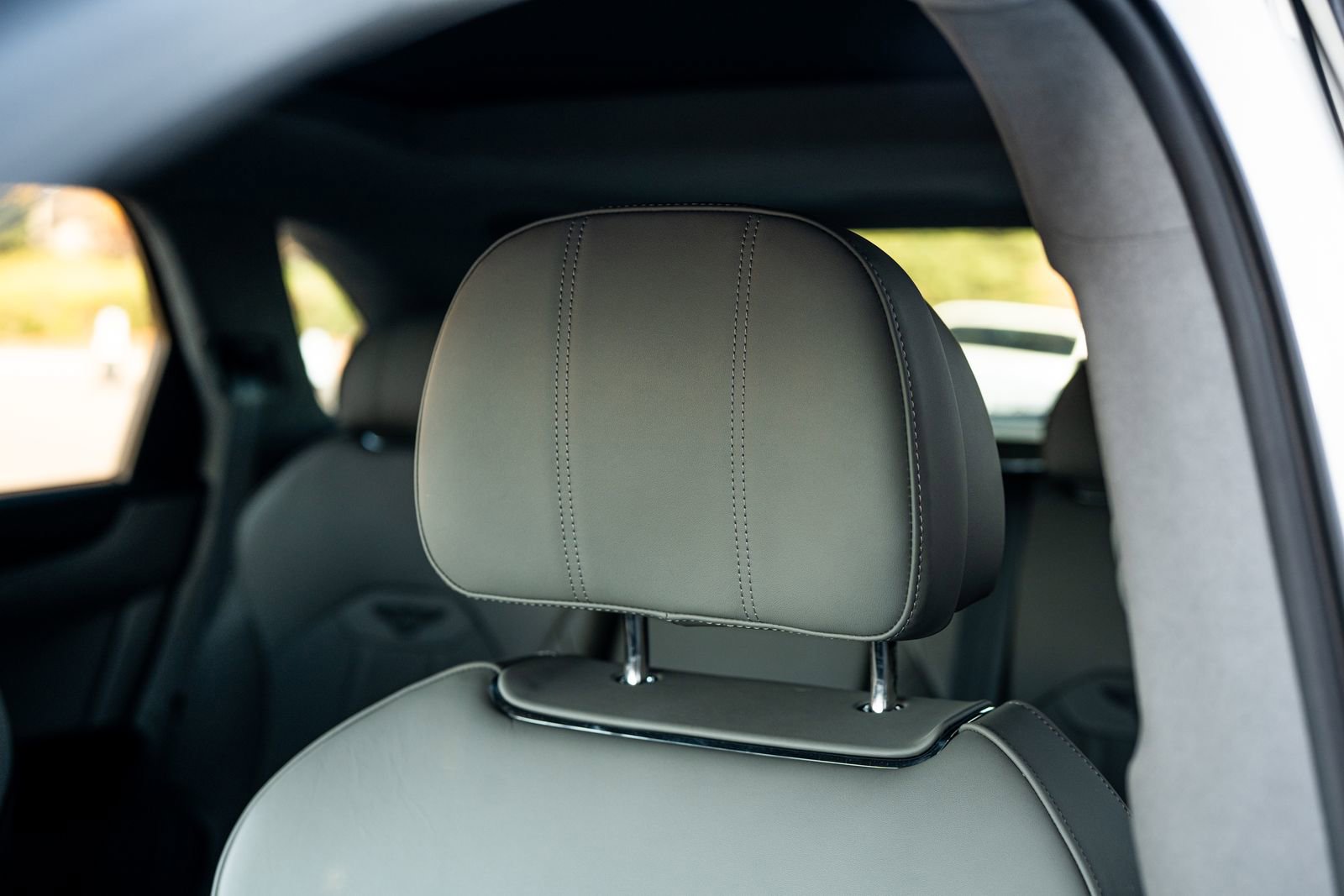 Certified 2025 Bentley Bentayga image 21