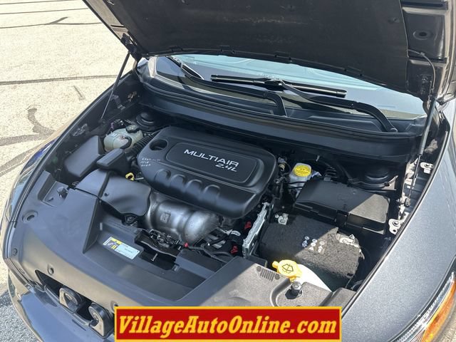 Used 2017 Jeep Cherokee Latitude w/ Comfort/Convenience Group AWD/4WD image 39
