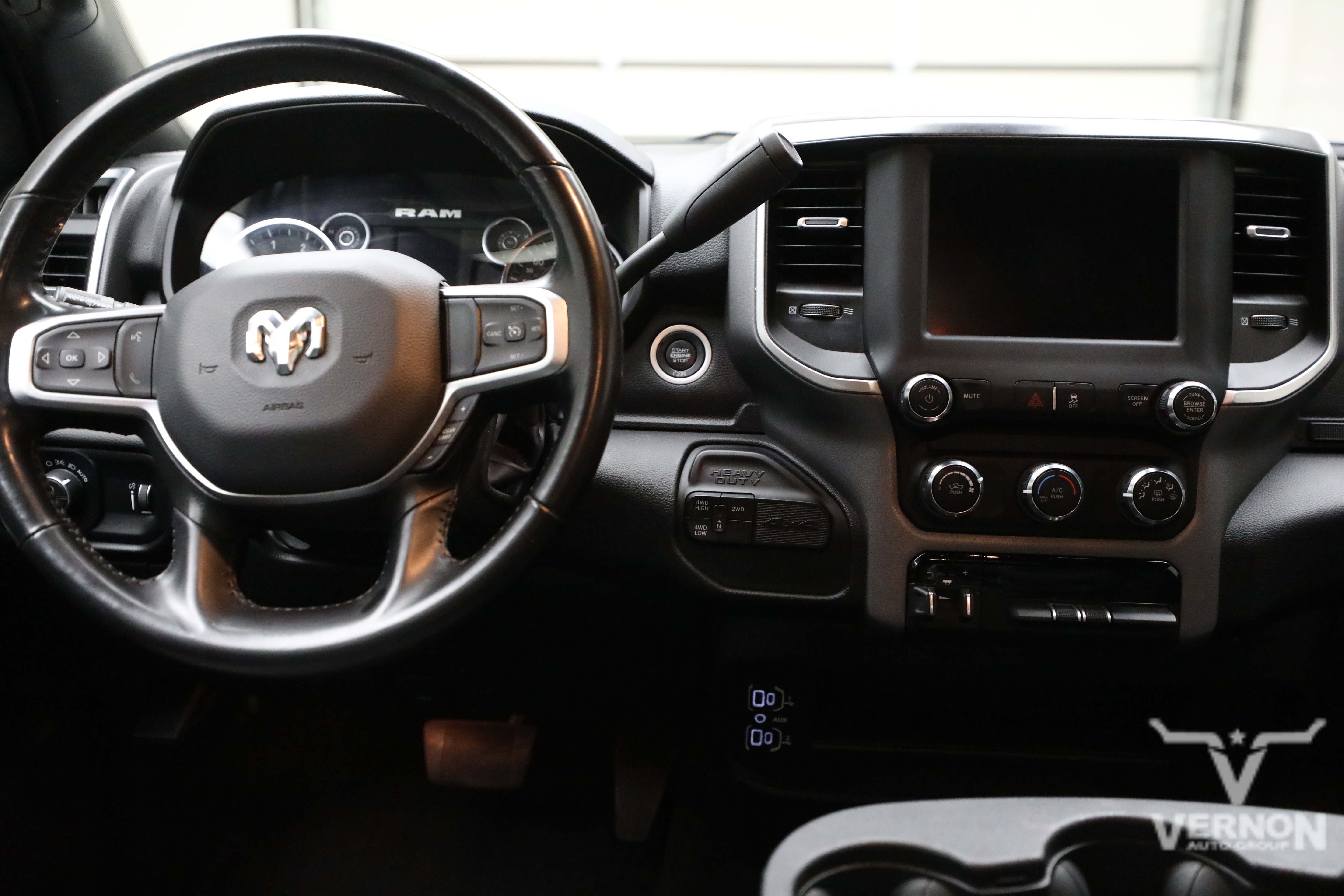 Used 2024 RAM 3500 Big Horn AWD/4WD image 19