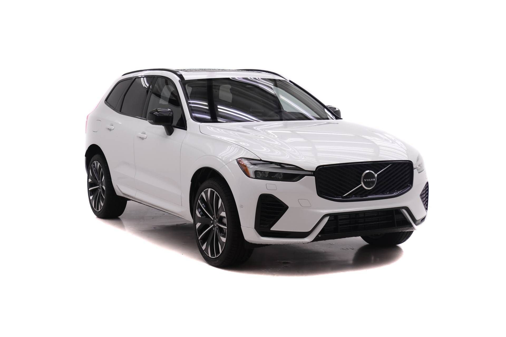 New 2026 Volvo XC60 T8 Ultra w/ Protection Package Premier AWD/4WD image 2