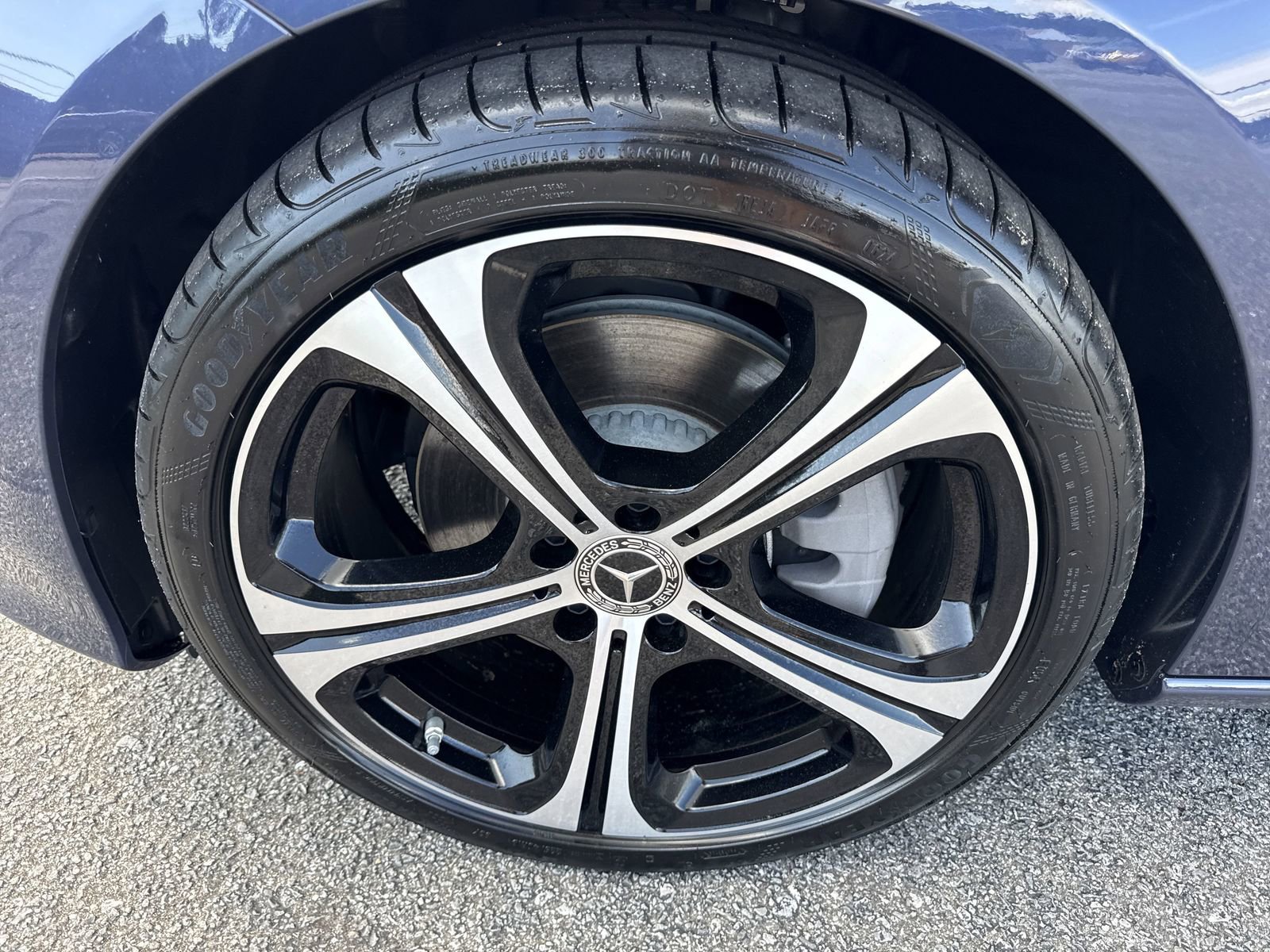 New 2025 Mercedes-Benz C 300 Sedan image 10