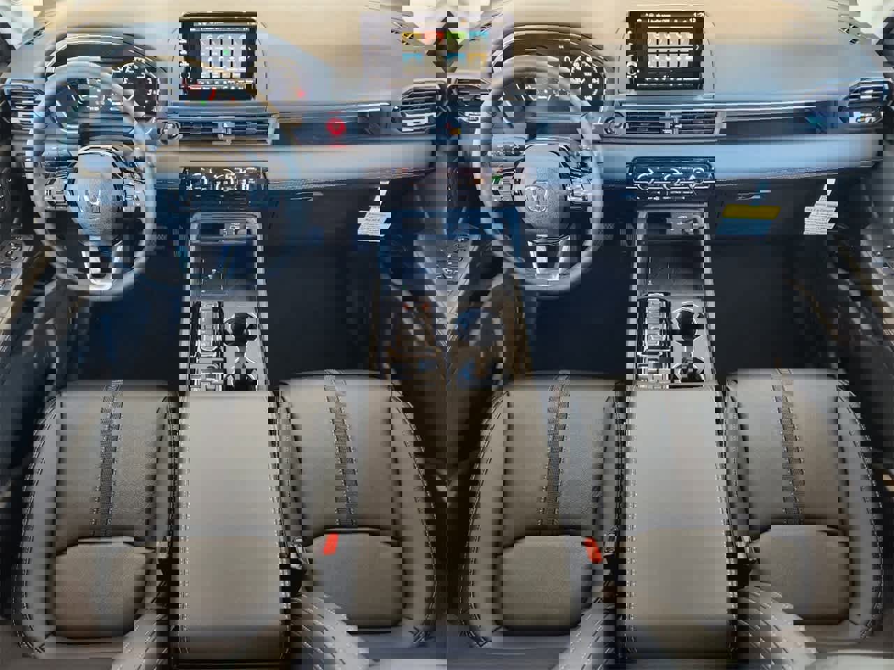 New 2025 Honda Pilot Touring image 11