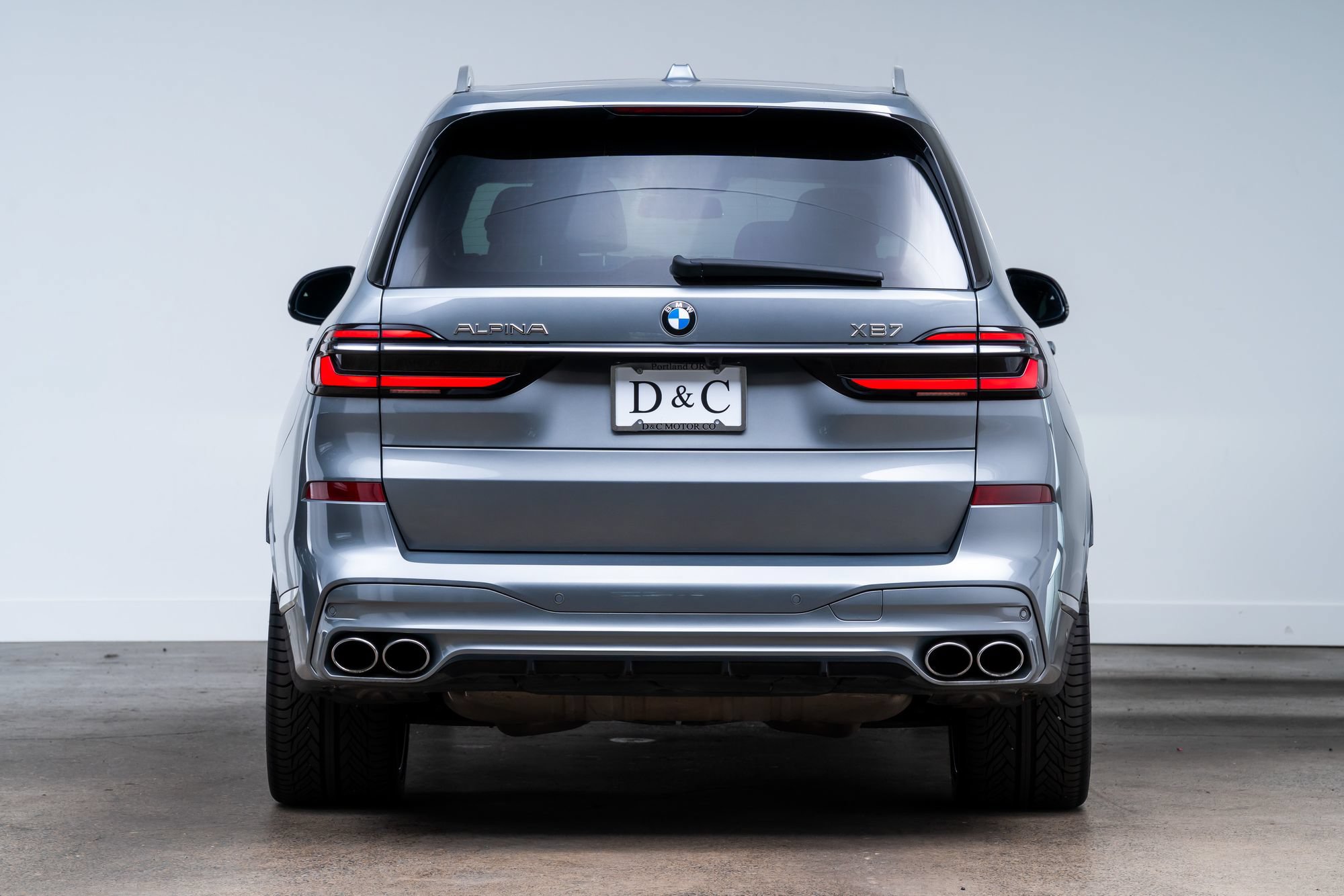 Used 2024 BMW ALPINA XB7 AWD/4WD image 5