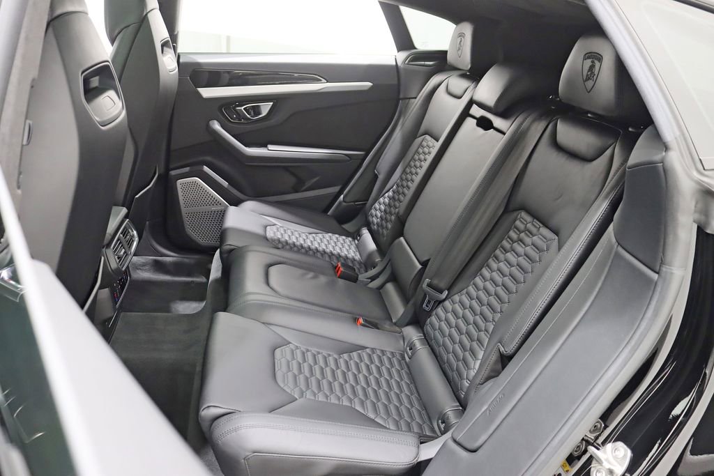 Used 2021 Lamborghini Urus image 34