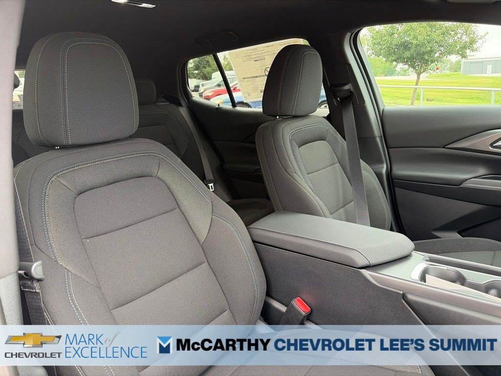 New 2026 Chevrolet Equinox EV LT w/ Comfort Package FWD image 29
