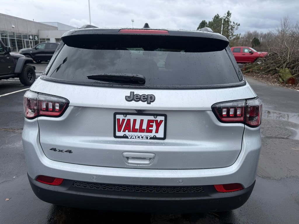 New 2026 Jeep Compass Limited image 4