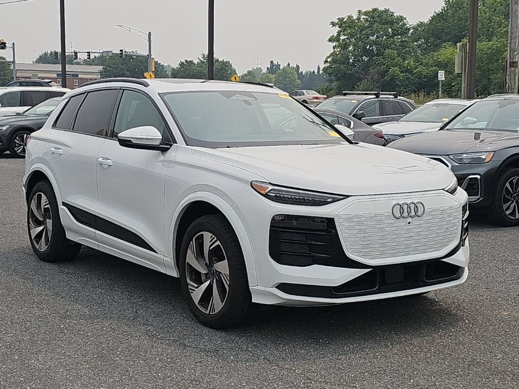 Certified 2025 Audi Q6 e-tron Premium Plus w/ Premium Plus AWD/4WD image 1