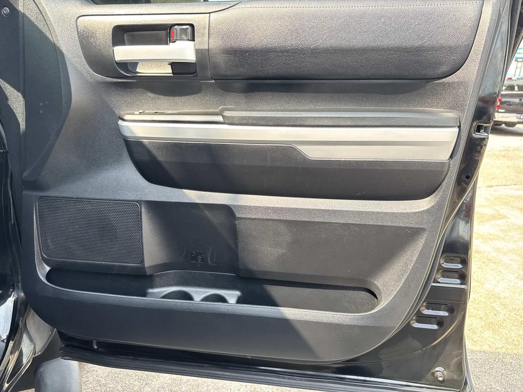 Used 2019 Toyota Tundra SR5 w/ SR5 Upgrade Package AWD/4WD image 15