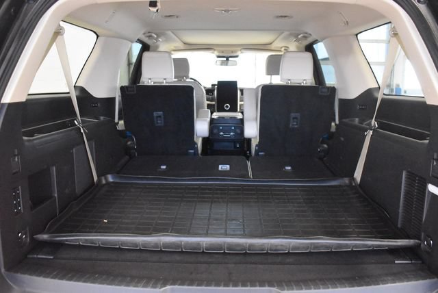 Used 2024 Ford Expedition Max Platinum AWD/4WD image 16