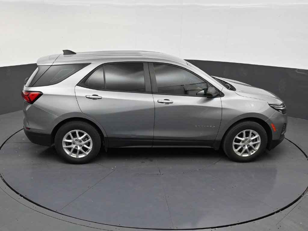 Used 2024 Chevrolet Equinox LS w/ Driver Confidence II Package FWD image 14