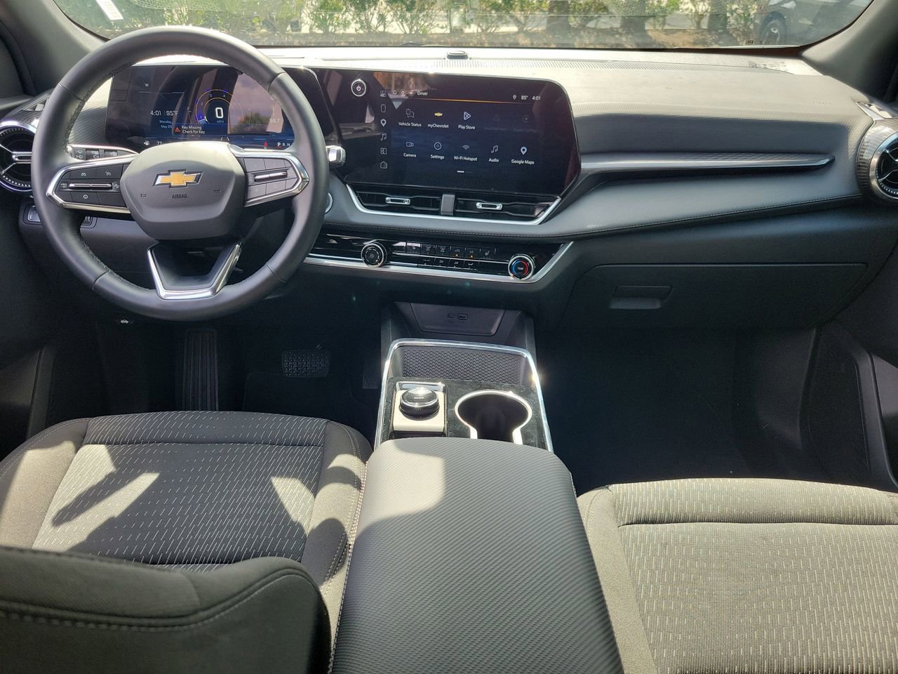 Used 2026 Chevrolet Equinox LT FWD image 11