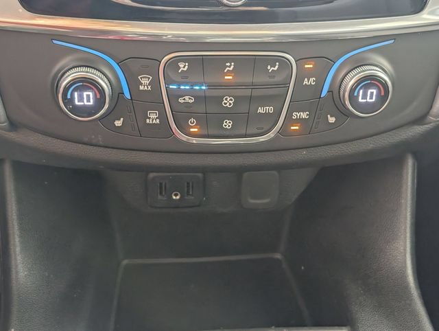Certified 2020 Chevrolet Traverse LT FWD image 21