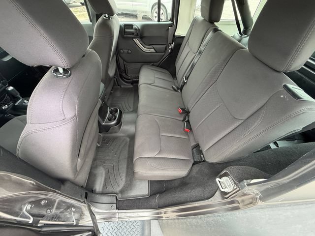 Used 2014 Jeep Wrangler Unlimited Sport w/ Connectivity Group AWD/4WD image 18
