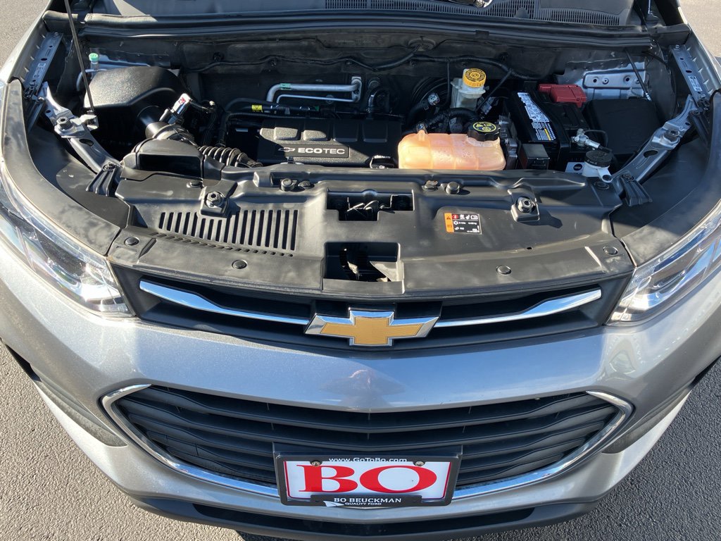 Used 2020 Chevrolet Trax LS image 38