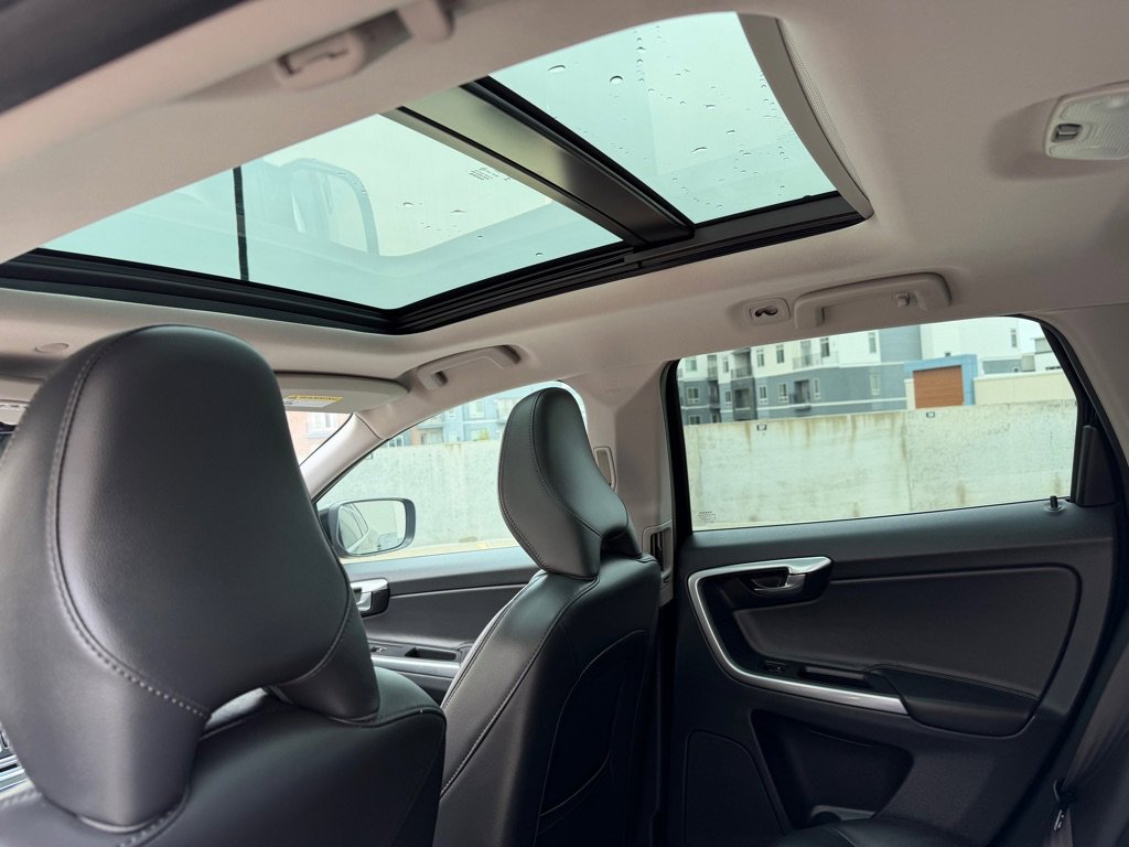 Used 2016 Volvo XC60 T5 Premier AWD/4WD image 17