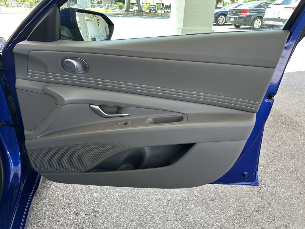 Used 2024 Hyundai Elantra SEL w/ Convenience Package FWD image 35