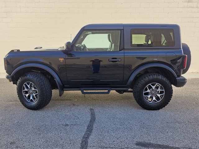 Used 2023 Ford Bronco Badlands image 2