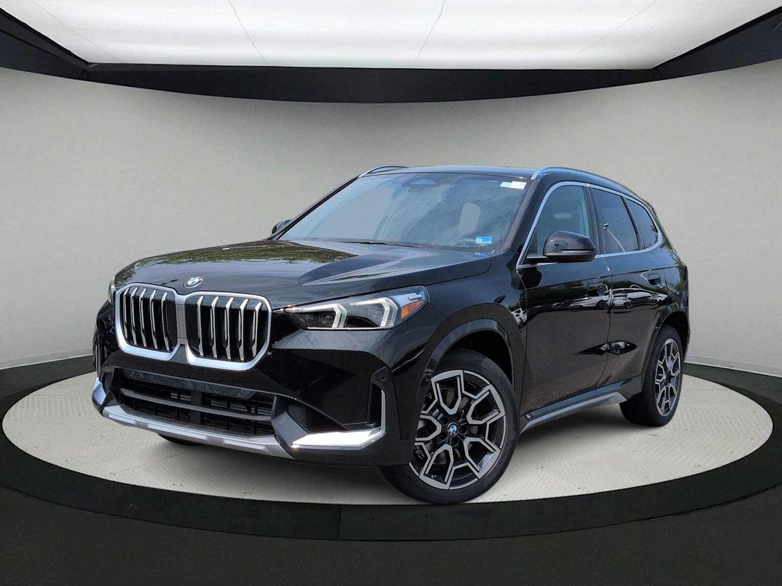 New 2026 BMW X1 xDrive28i w/ Convenience Package AWD/4WD image 1