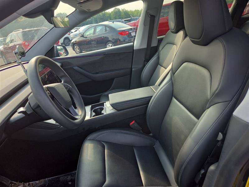 Used 2026 Tesla Model Y Long Range AWD/4WD image 3