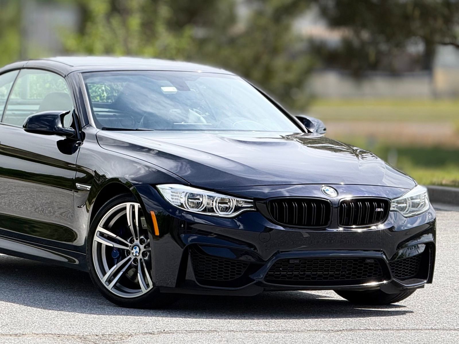 Used 2016 BMW M4 Convertible image 43