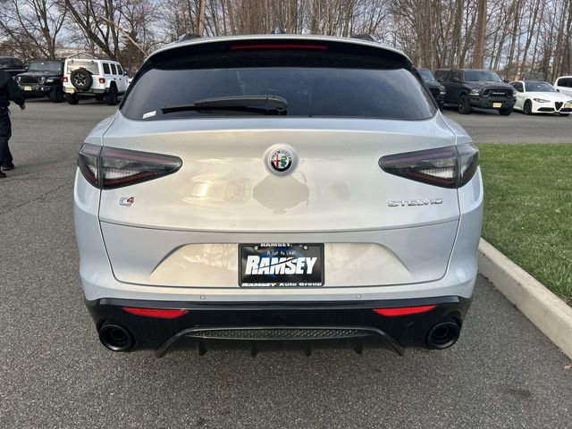 New 2026 Alfa Romeo Stelvio Sprint image 7