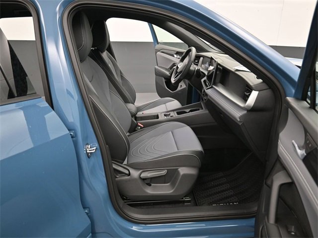 New 2026 Volkswagen Tiguan SE R-Line image 14