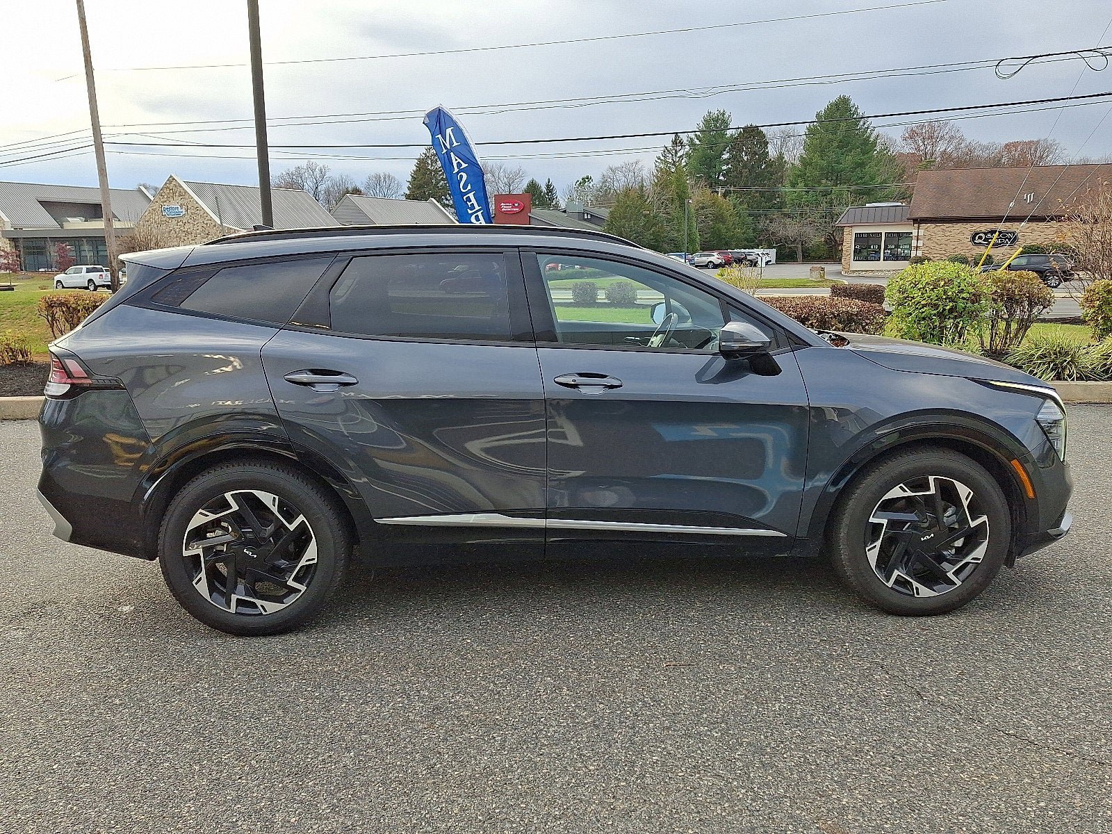 Used 2023 Kia Sportage SX FWD image 7