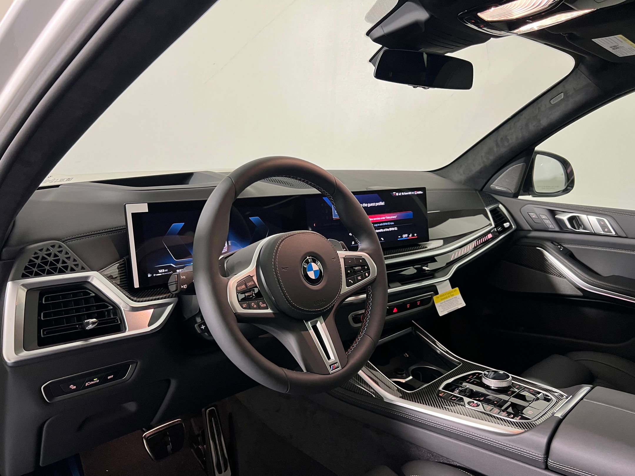 New 2026 BMW X7 M60i image 4