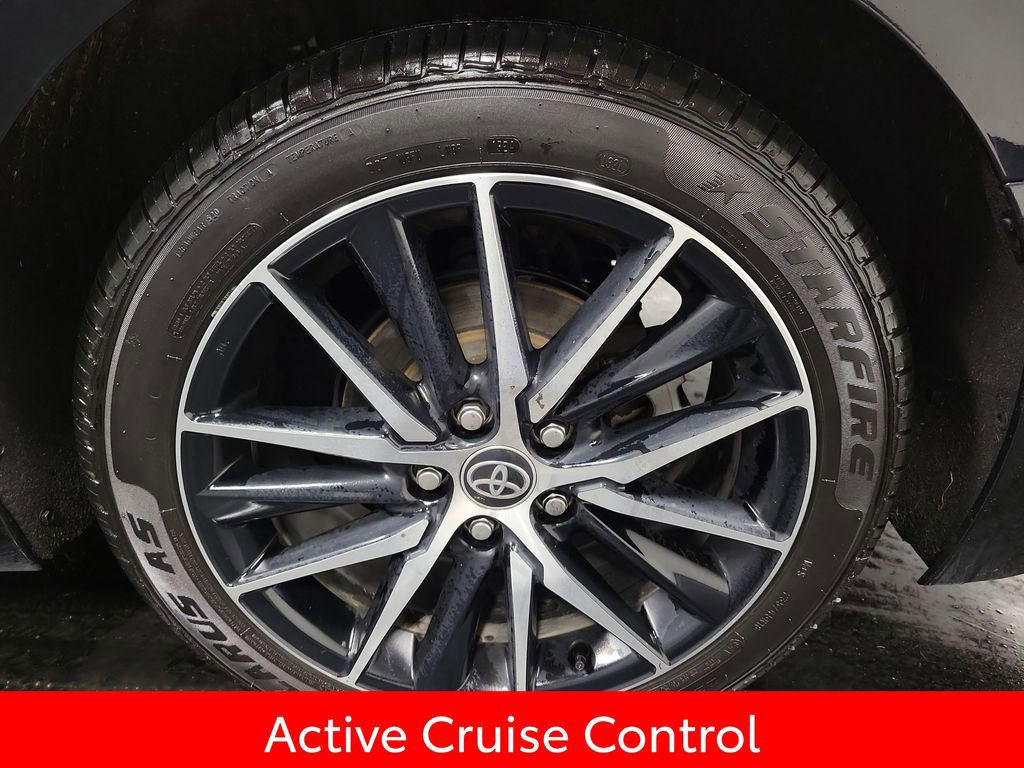 Used 2024 Toyota Camry SE image 10