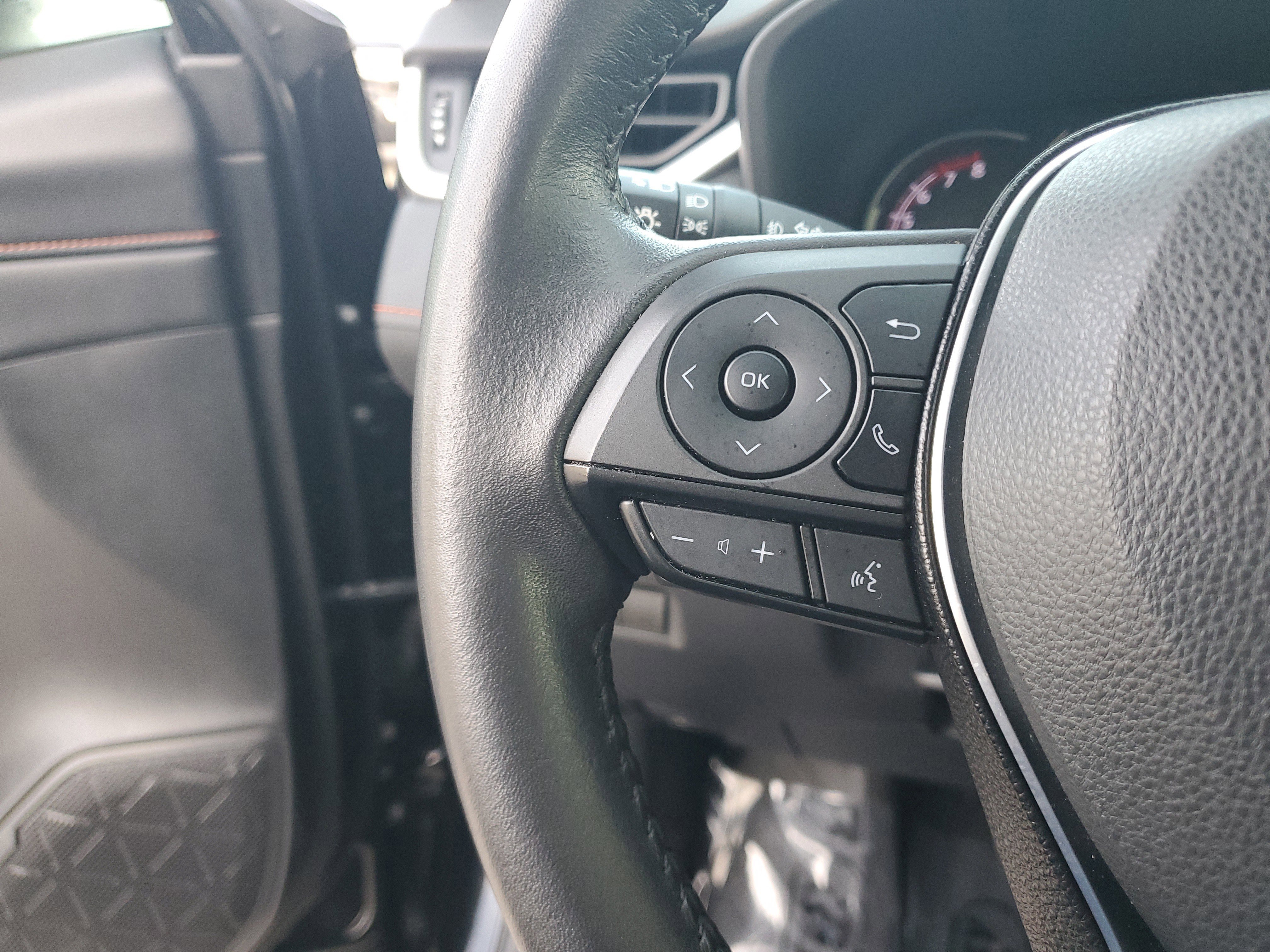 Used 2020 Toyota RAV4 Adventure image 23