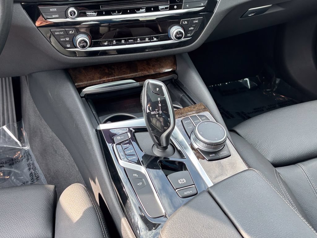 Used 2019 BMW 540i xDrive AWD/4WD image 32